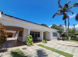 Casa Térrea Espaçosa Centro , Bertioga-Pertinho da Praia