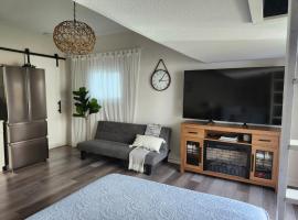 Saltline Studio，位于蒂拉穆克的酒店