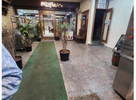 Royal Elite Perumbakkam，位于钦奈的酒店