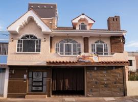 Hospedaje la Cascada，位于里奥班巴的酒店