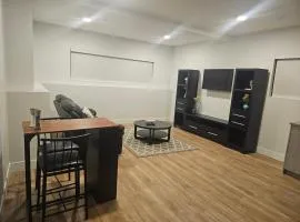 Spacious 1 BRD Basement Suite