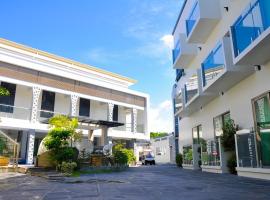 Eloisa Royal Suites