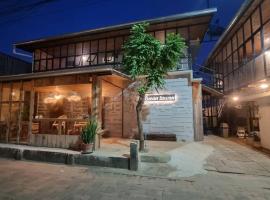 เรือนตะวัน เกาะล้าน RueanTawan Kohlarn，位于格兰岛的酒店