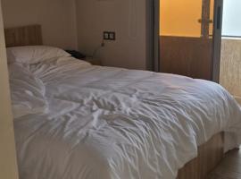 Complexe derhem traiteur，位于Oulad Teima的酒店