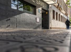 三斯旅馆，位于巴塞罗那的酒店