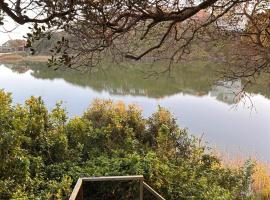 Explore River Cottage Ocean View，位于Seafield的酒店