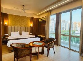 Hotel Maple Tree , Gomtinagar Extension , Lucknow，位于勒克瑙的酒店