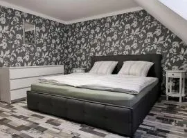 Am Wald der Sinne, Dieter