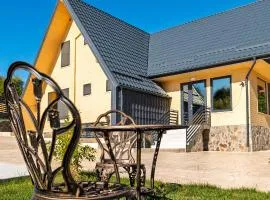 Poienărei Forest Heaven