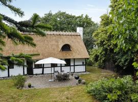 300-Year-Old House With History And Character，位于斯泰厄的酒店