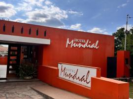 Hotel Mundial，位于梅洛的酒店
