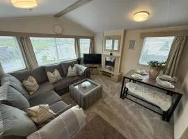 Lucas Retreat Hot Tub Lodge, Bockenfield Morpeth