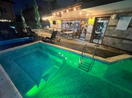 56矿藏旅馆，位于巴尼亚的酒店