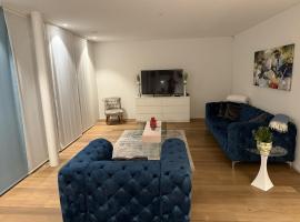 Luxuri&ouml;se 3,5-Zimmer Wohnung f&uuml;r Familien und Gesch&auml;ftsreisende mit Glasfaser-Internet，位于Cham的低价酒店