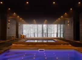 G&aacute;ldu Hotel & Spa，位于萨利色尔卡的Spa酒店