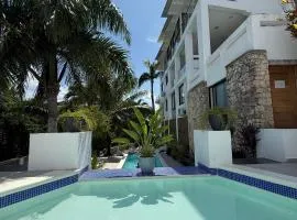 Kainos Tropical Boutique Hotel
