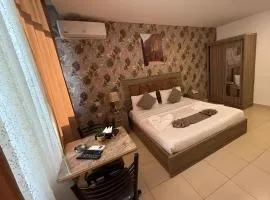 Al-RAYAN HOTEL SUITES