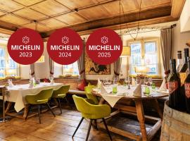 兰德加斯托卡纳宾馆，位于弗拉斯多夫的酒店