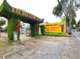 Sadec Bonsai Farmstay