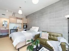 Petone City Studio with Balcony