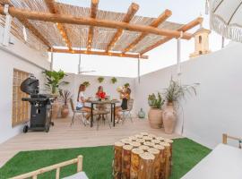 Casa Maruja Boutique con Gran Terraza junto al Balneario，位于穆尔西亚的酒店