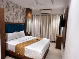 Hotel Crystal Palace Near US Consulate Bandra Kurla Complex Mumbai Near Mumbai Airport Mumbai，位于加姆布的酒店