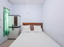 RedDoorz near Tugu Kartasura 2
