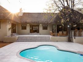 Landrift Villa，位于帕拉博鲁瓦的酒店