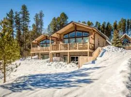 Lovely Family Cabin Rental for an Outdoor Getaway near Whitefish, Montana