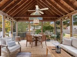 Game Room Firepit Mins to Beaches