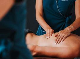 Céleste Beauté & Spa，位于Nalinnes的酒店