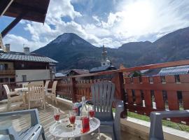 Maison calme avec terrasse，位于Bozel的酒店