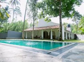 Matt-Jay Villa -Hikkaduwa, Baddegama