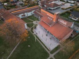 Strandhotel Klinten，位于勒兹维的酒店