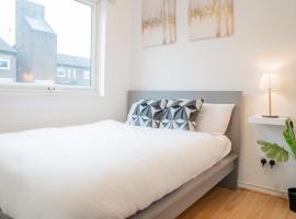 Beautiful new build studio in London，位于萨顿的酒店
