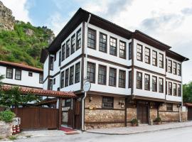 伍嘎鲁坎诺克莱瑞酒店，位于卡斯塔莫努的酒店