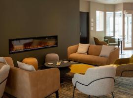 Mercure Auxerre Autoroute du Soleil，位于阿普瓦尼的酒店