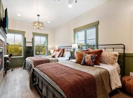 The Fox Room - Newly Built Downtown Midway Loft，位于米德韦的酒店