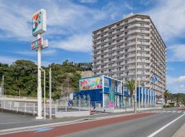 HOTEL R9 The Yard Katsura，位于胜浦市的酒店
