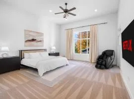 Luxe Family Retreat with Private Pickleball a Large Swim Spa indoor Movie Theatre 2 Outdoor Firepits a Home Gym and more