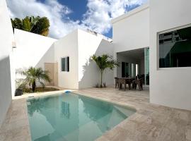Vica Mayan Guest House - By Aloja RV，位于梅里达的酒店
