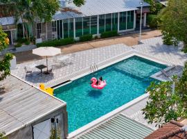 Kenikar Raintree Resort Chumphon，位于春蓬的酒店