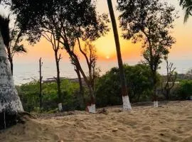 Sound Of Waves Luxurious Sea Facing Private Suite