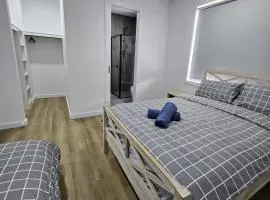 Maruve Guesthouse Plus- Modern Stay near Melb Airport 12 min