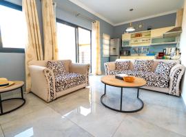 D10 Beach Front One Bedroom Apartment，位于Midlands Station的酒店