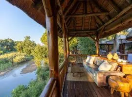 Karongwe - River Safari Lodge