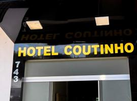 Hotel Coutinho PIO XII，位于皮拉波拉的酒店