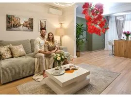 The Marble Suite by Blvd 60B1 - Elegant Apartment with Modern Design