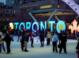 Warm Downtown Condo - Lakeview High floor - Save on MONTHLY STAYS