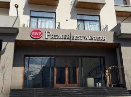 Best Western Premier Hotel Karim Abad Hunza，位于罕萨的酒店